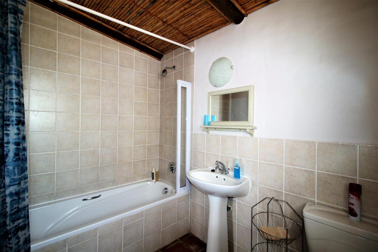 Baywatch Paternoster - The Cottage Holiday home