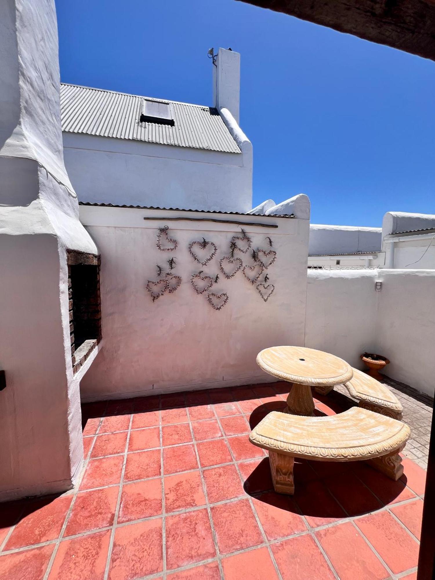 Baywatch Paternoster - The Cottage